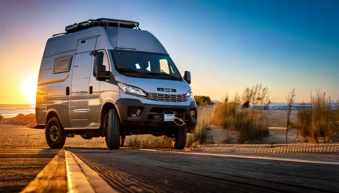 Firefly-Iveco-daily-2025-4x4-camper-on-the-beach-2220